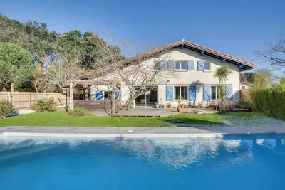 Villa 6 personnes avec sa piscine chauffée