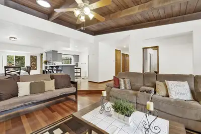 Image de Belmont Pines at Big Bear- Relaxing Modern Retreat Cottage