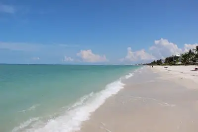 Image de Best of Bay and Beach! Airy Gulf Breeze from the Large Balcony!