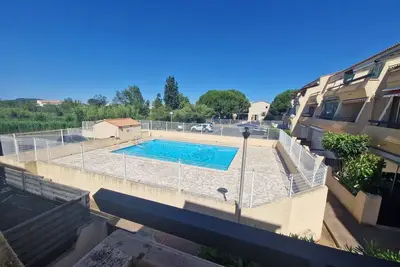Image de Studio cabine avec piscine et parking Ă Marseillan