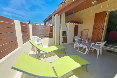 Image de Charmante maison 2 pièces cabine, terrasse, Bbq, parking privé, proche plage - Marseillan