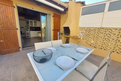 Image de Maison Climatisee 4 Couchages avec Terrasse et Parking Ă 300m de la Plage