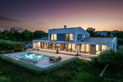 Image de Maison de vacances Rakalj pour 1 - 8 personnes avec 4 chambres à coucher - Maison de vacances