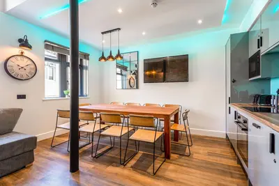 Image de Pierview Pad - Party Pad that Sleeps 14 in Central Brighton - on the beach!
