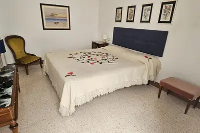 The Houses 2 room with private bathroom use of kitchen and terrace