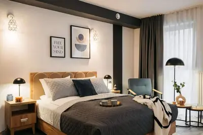 Orso Studio with king size bed and sofa