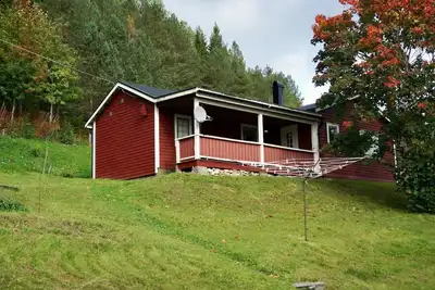 Image de Enchanting panoramic views of the lake and mountains