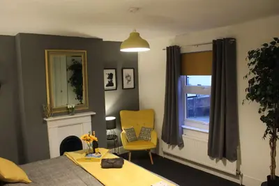 Image de Comfortable 3 Bed house near town and rail