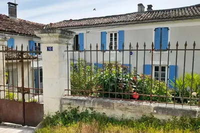 Image de Maison de vacances 'Les Hirondelles Archiac' avec terrasse privée, jardin privé et Wi-Fi