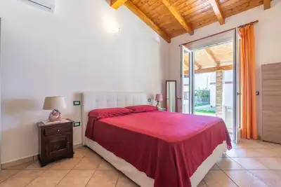 Image de Maison de vacances 'Ghisu' avec terrasse privée et climatisation