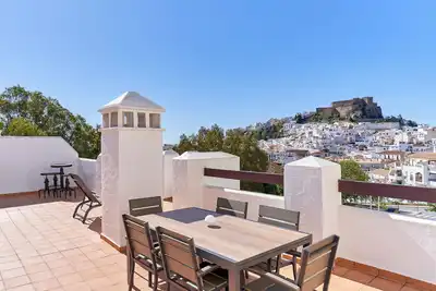 Image de Appartement \"El Ático Del Oasis\" avec vue sur la mer, Wi-Fi et climatisation