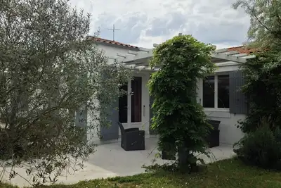 Image de Maison de vacances 'Entre Vignes Et Plage' avec terrasse privée et jardin privé
