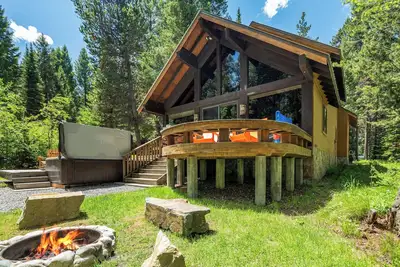 Image de Chandler's Lodge 3Br/2Ba, Hot tub, Private Dock, Bbq, Fire Pit, Stargazing-Close to Lake, 25m 2 Ynp