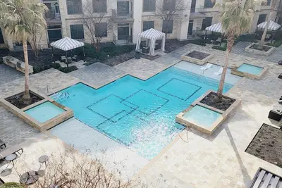 Image de Relaxing Pool View Reliant Stadium/Medical Center