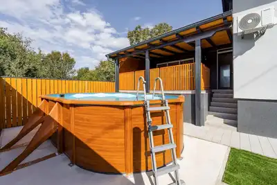 Image de Belle maison à Bilje avec sauna