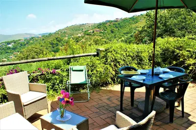 Image de Appartement dans un ancien mas panoramique du Cilento