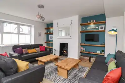 Image de 2a Front Street, pet friendly, with open fire in Embleton