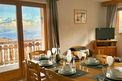 Image de Appartement Pracondu, ski aux pieds, avec vue sur les Alpes