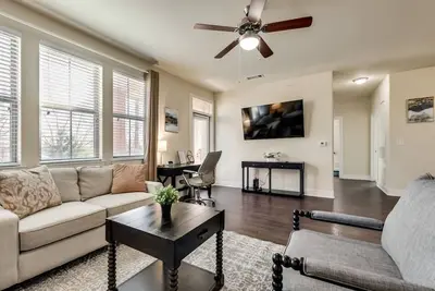 Image de 25% Off-3bd-Pool-Dallas-Hwy30/35e-Dallas