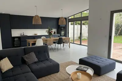 Image de Superbe villa bord de mer