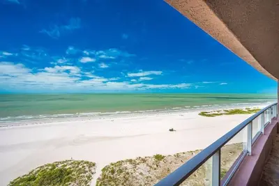 Our Better Place! Cbc 1-10d Balconies on Beach & Intercoastal!