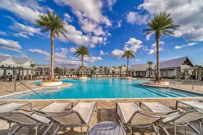 Image de Family Tides Golf Cart, Bikes, Heated Pool, Walk to The Big Chill Prominence 30a