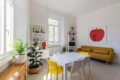 Image de Lake Design Guest House | Come Center