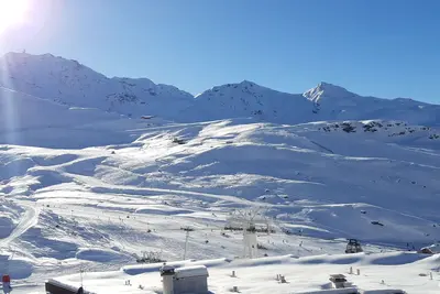 Image de Appartement en Altitude Récemment Rénové, 6ème Étage, au Pied des Pistes