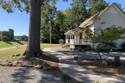 Image de Modern Farmhouse! Clean, Private, Spacious!