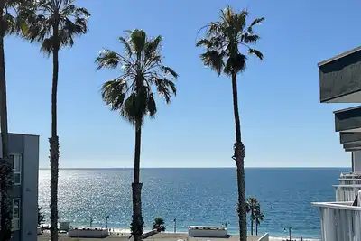 Image de Luxury One Bedroom Beachfront Condo at Redondo Beach PIer