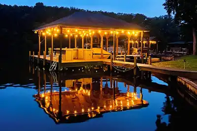 Image de Tranquility on Lake Tillery, whole house with large dock & paddle boards!