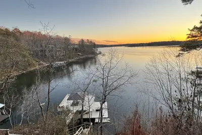 Image de Blue Cottage at Sunset Cove, Bunk room 2 story dock! Best views!