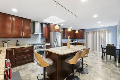 Image de Country Club Hills Fhs Rental\n