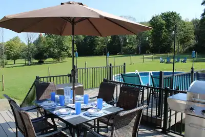 Image de Finger Lakes House has private Pool, Fire Pit & Extra Amenities in Hammondsport