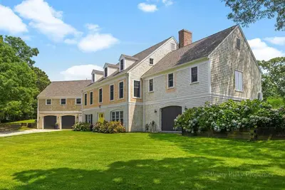 Image de Wychmere Heights: 003-Hk Magnificent Harwich Port Estate, Heated Pool, Walk to Beach & Village
