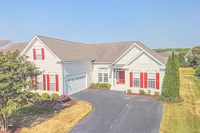 Image de 3 mi to Bethany Beach boardwalk! Rest & tranquility at Lord Baltimore Lane home!