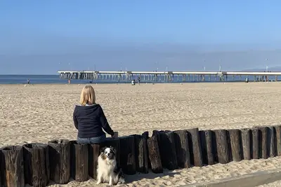 Image de Venice Beach Pier 3 Br condo 100 steps to the sand. Pets Welcome