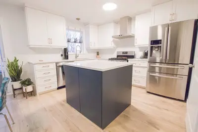 Image de Cheerful home away from home in Dartmouth. Perfect for short term stays!