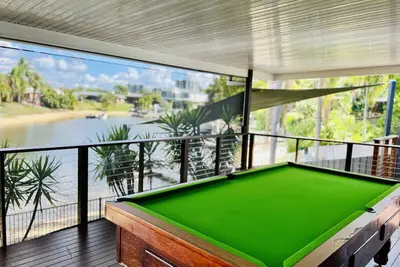 Image de Pool Table Heated Pool Private Beach