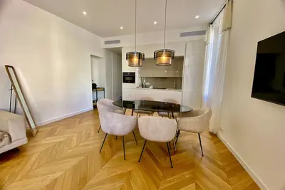 Image de 2 Minutes Du PALAISAppartement bourgeois