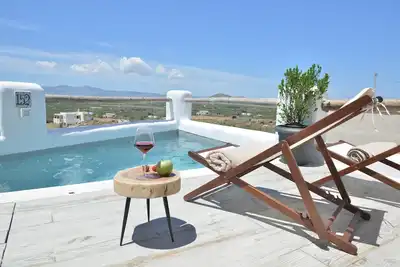 Erato Luxury Villa in Naxos with private pool