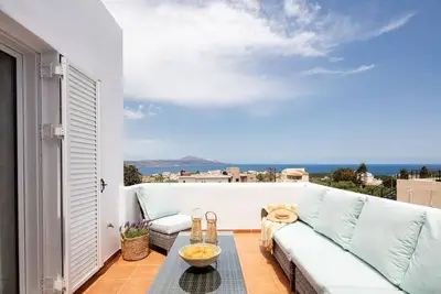 Image de Plaka Modern apartment with a shared Pool