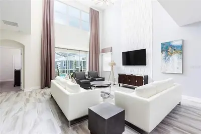 Image de 5 bdrm/5 bath, themed rooms + pool @ ChampionsGate Resort;10 miles to Disney!
