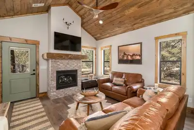 Image de The Bunkhouse | Zion & Bryce | Hot Tub | Fire Pit