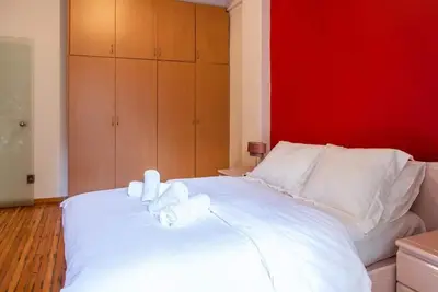 Image de Sleep in Style, Wake up in the Center of it All!