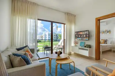 Apartment with pool, two bedrooms, gym