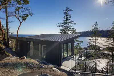 Image de Brand New Ocean Front Getaway Just Steps From The Ocean