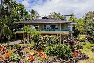 Image de Tropical Ocean View! Escape to the Rainforest getaway of your dreams!