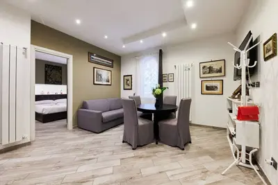 Image de iFlat | One step from Colosseum