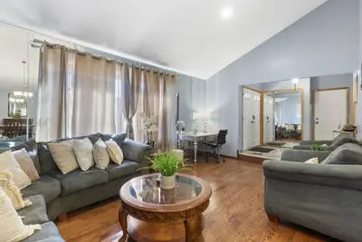 Image de Country Club Hills Rental\n